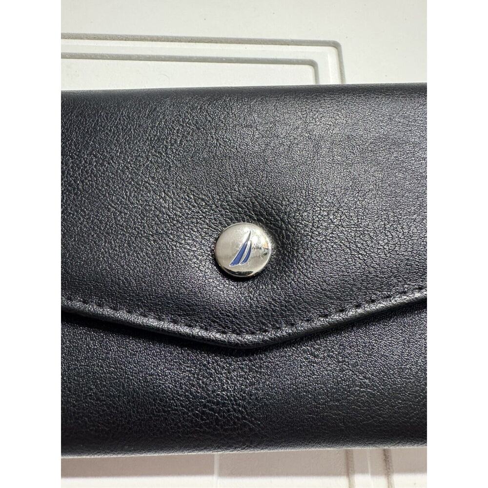 Nautica V Flap Clutch Wallet RFID Credit Cards Bill Slip Snap Closure Black - Picture 2 of 5